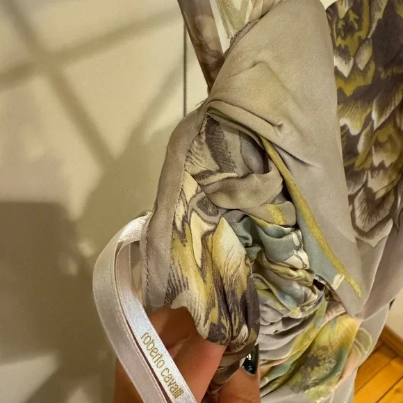 ROBERTO CAVALLI GRAY & FLORAL PEONT GOWN SIZE 38, STUNNING BALLGOWN - Picture 6 of 17